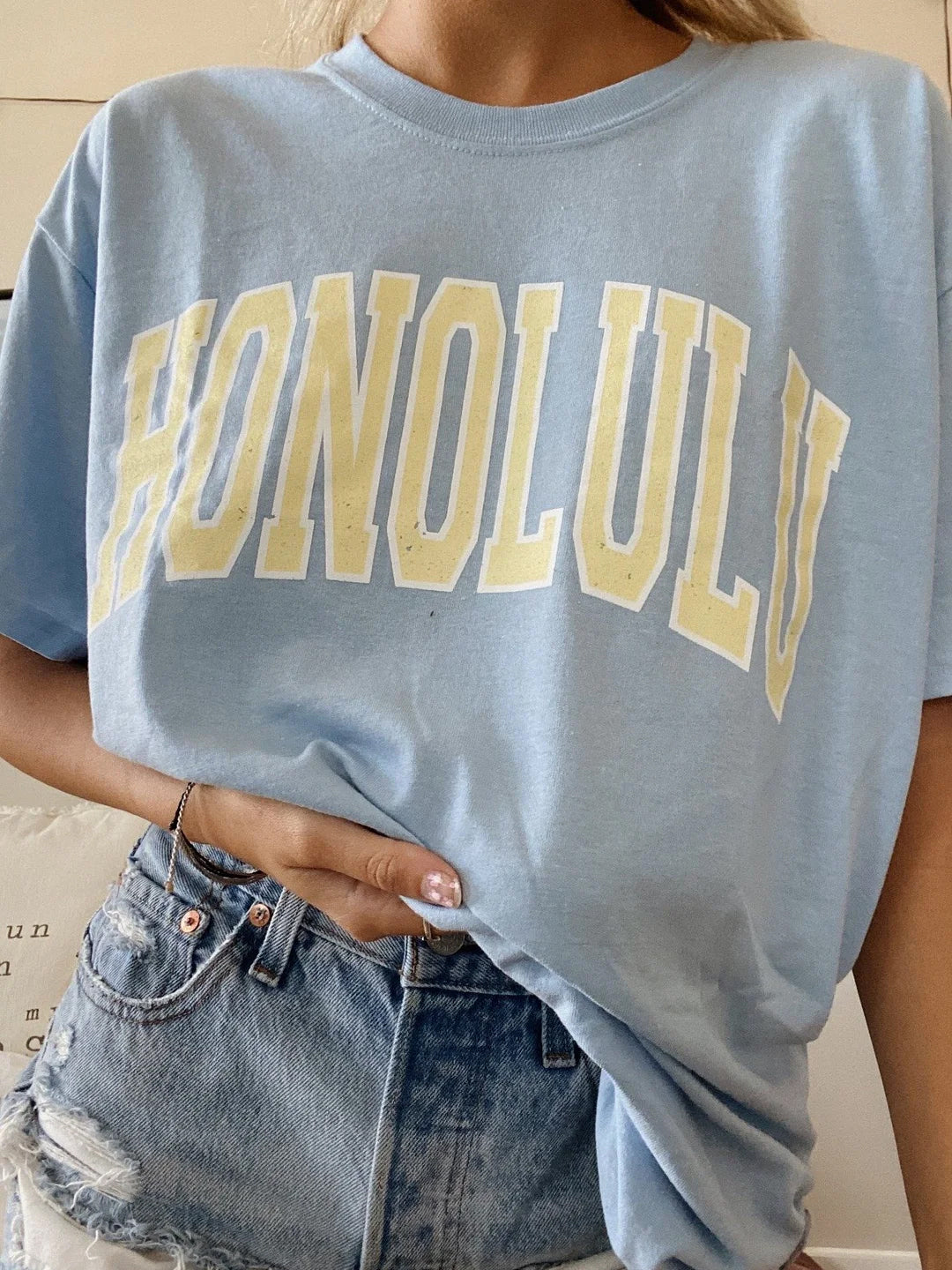 Preppy Light Blue Honolulu Round Neck T-Shirt