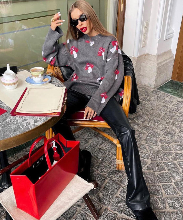 Women's Mushroom Jacquard Pattern Round Neck Sweater