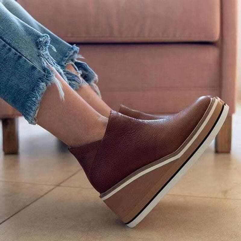 Lassige-Keilstiefeletten-mit-Reissverschluss-Leyna-Moda-4.jpg