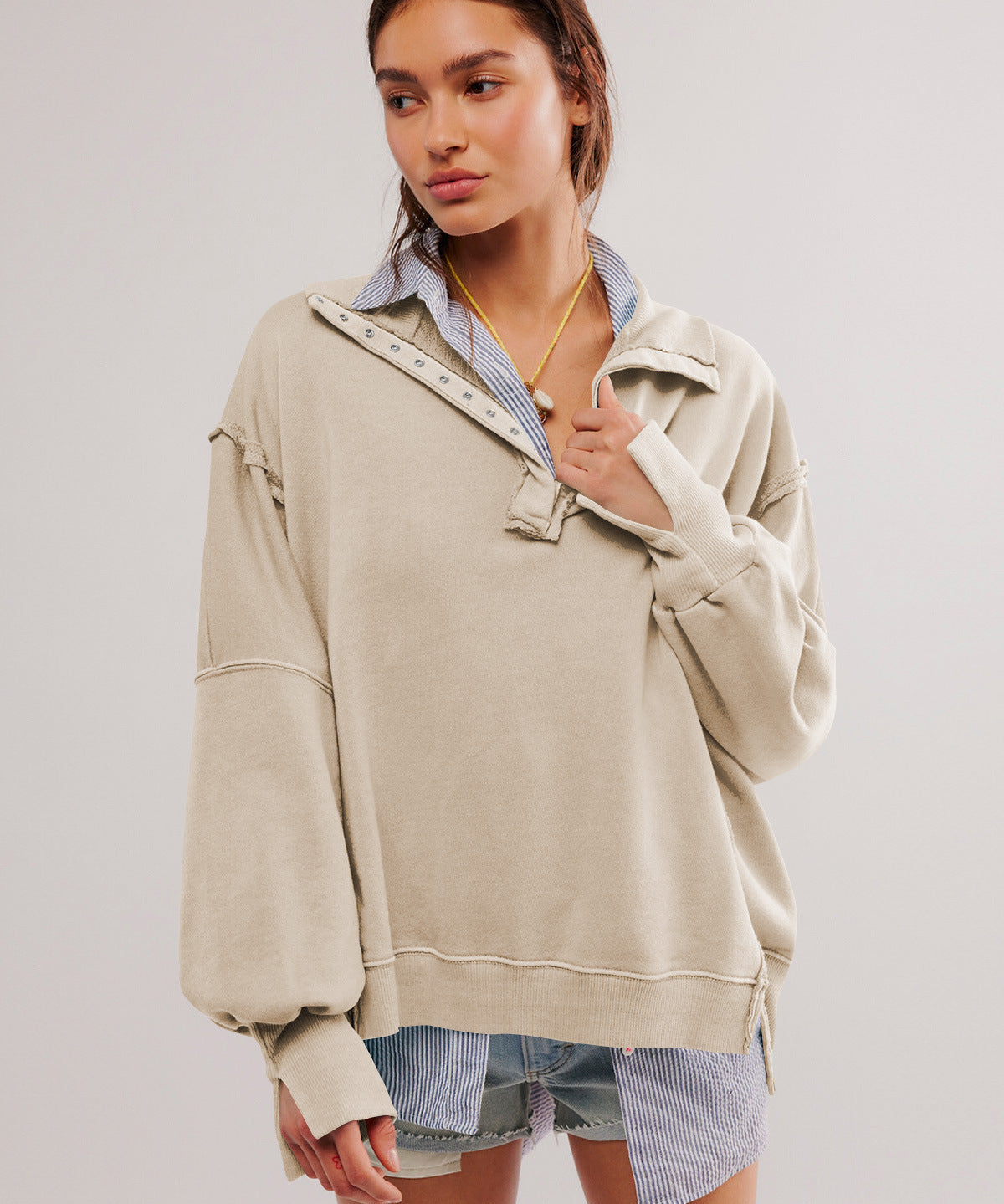Retro Turn Back Buttoned Long Sleeve Sweatshirt