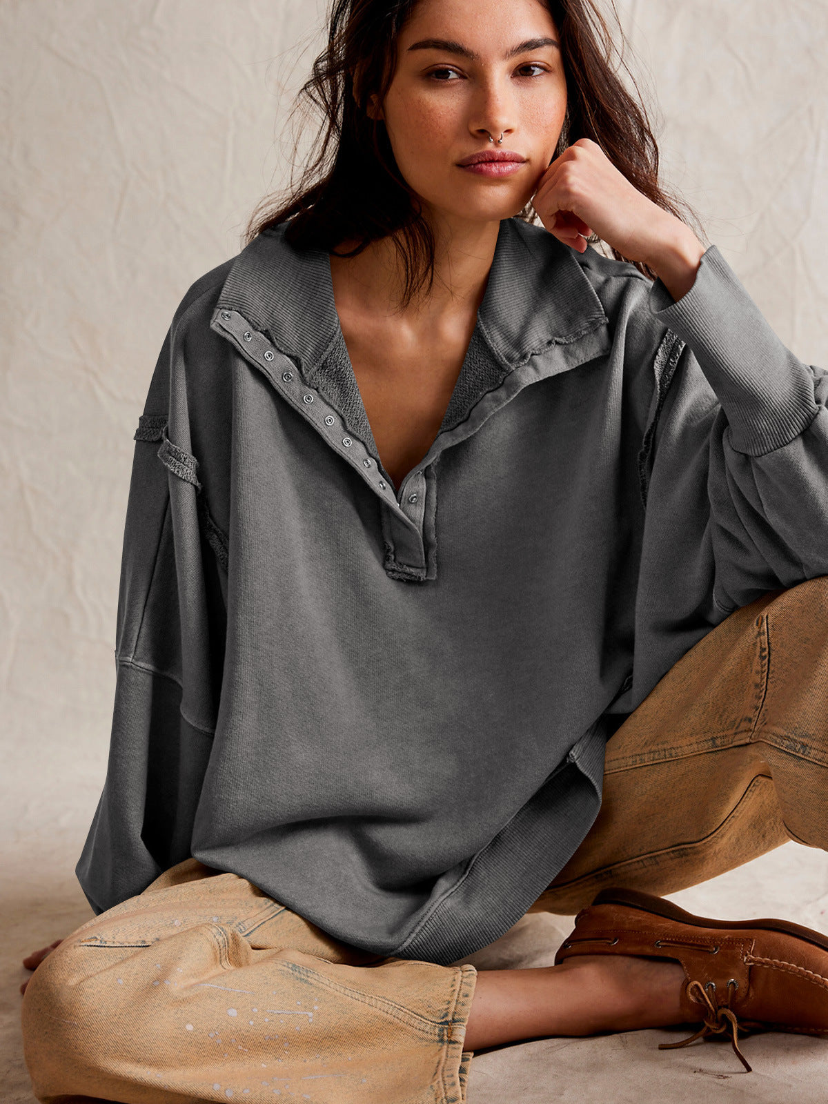 Retro Sweatshirt mit langen Ärmeln und Knopfleiste