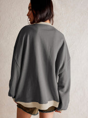Übergroßes Sweatshirt mit Farbblock-Design und Lagen-Langarm