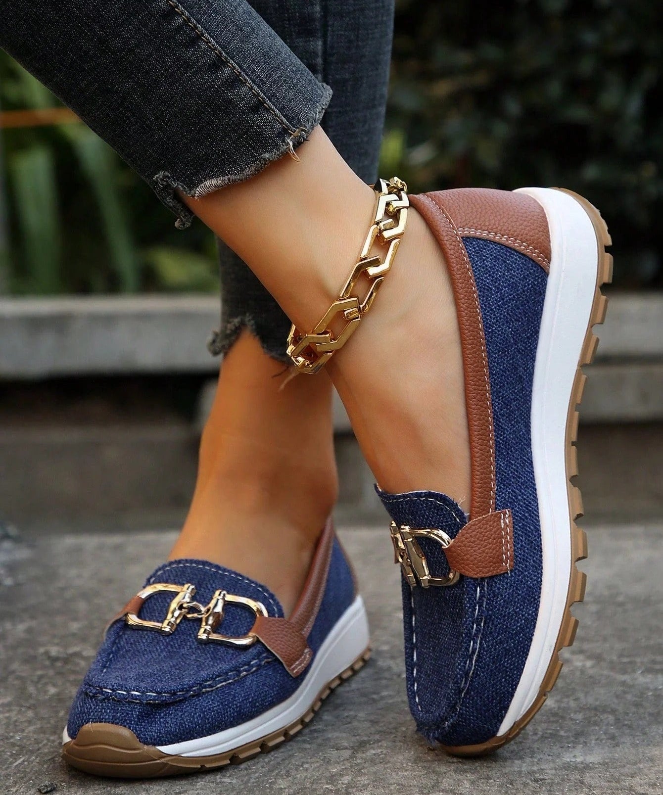 Chain Detail Loafers