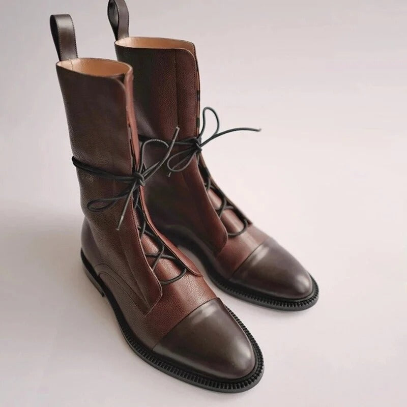 Cap Toe -nauhalliset saappaat