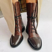 Cap Toe -nauhalliset saappaat