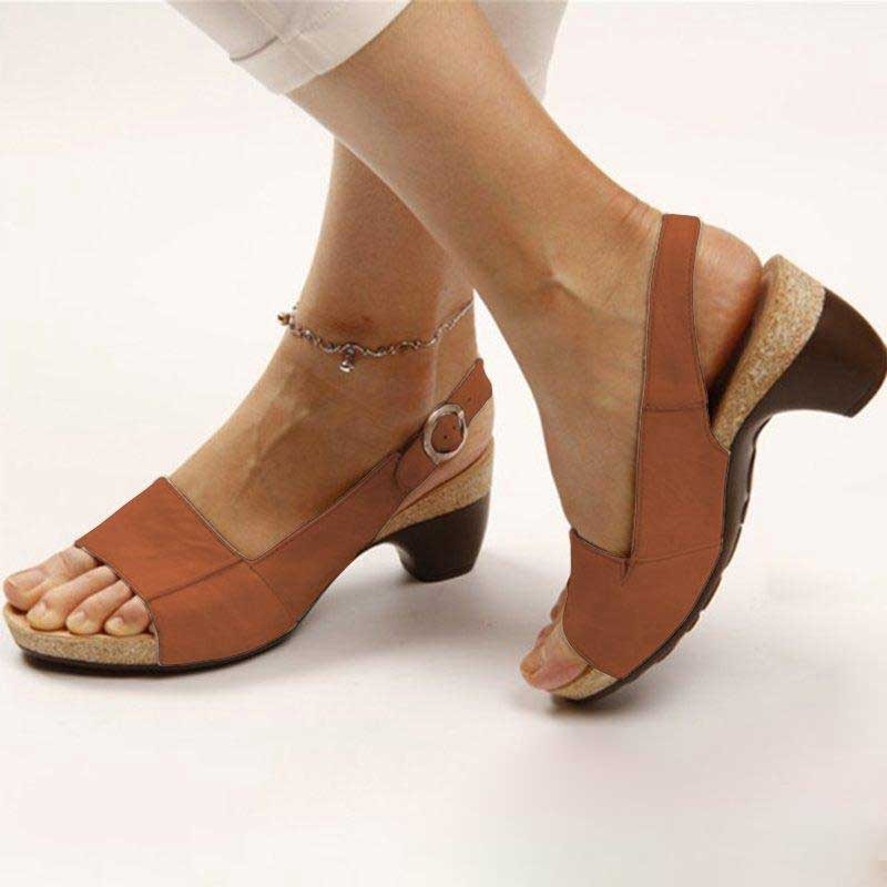 imgi_45_sandales-valentina-camel_c04c1512-f4f5-49ca-b005-4ac59314ba3b.jpg