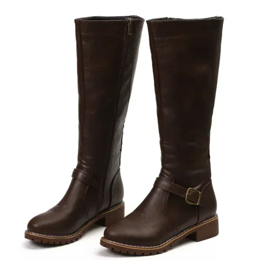 Botas hasta la rodilla con correa de hebilla